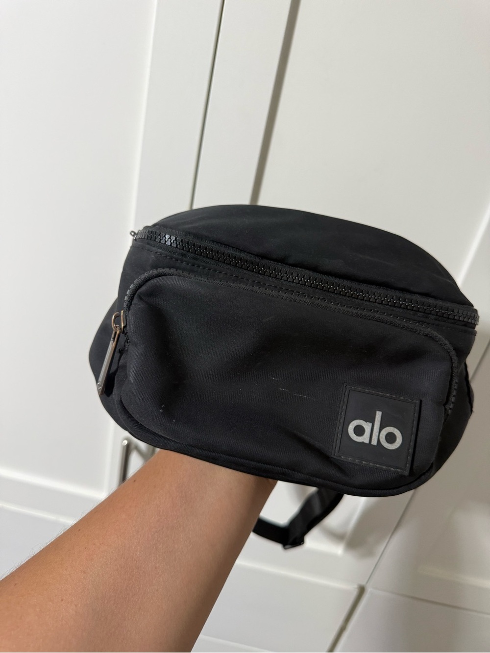 ALO Yoga Black Belt Bag with Front Zip Pocket